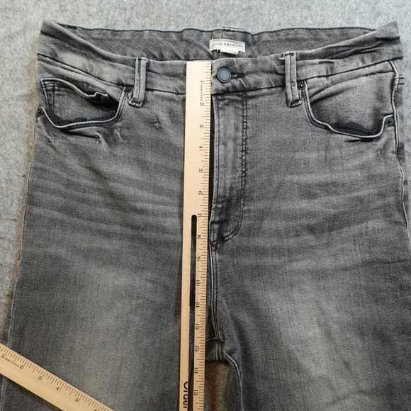 Good American Gray Straight Leg Jeans - Picture 4 of 11